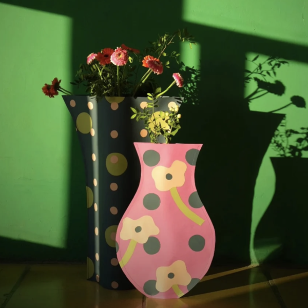 Vase en papier Clara Guilbert pour Maison Mirbel